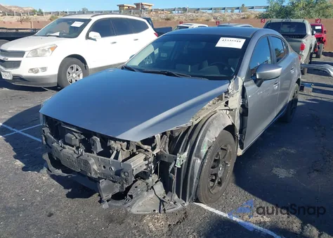 2015 Mazda Mazda3 I Sport z USA, uszkodzony, nr VIN 3MZBM1U7XFM196770